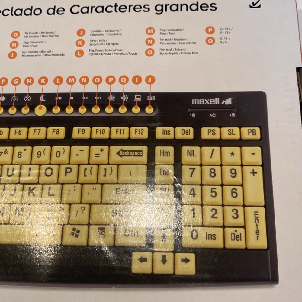 Maxell Large Print Keyboard - Picture 8 of 9
